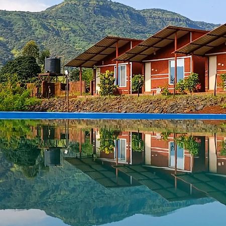 Mysticstays Resort Wai Екстер'єр фото