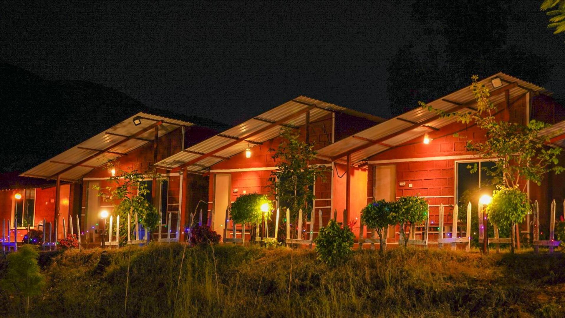 Mysticstays Resort Wai Екстер'єр фото